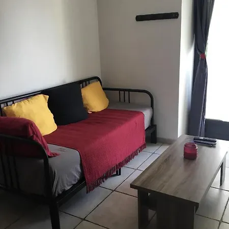 Joli appartement de 30 m2 en RDC Bassens  Extérieur photo