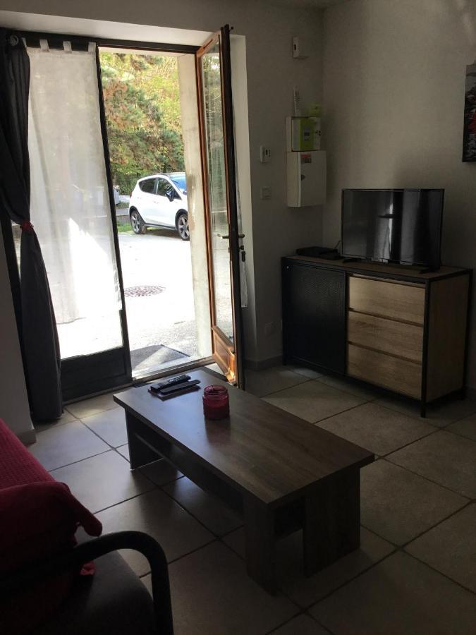 Appartement Joli De 30 M2 En Rdc Bassens (Savoie)